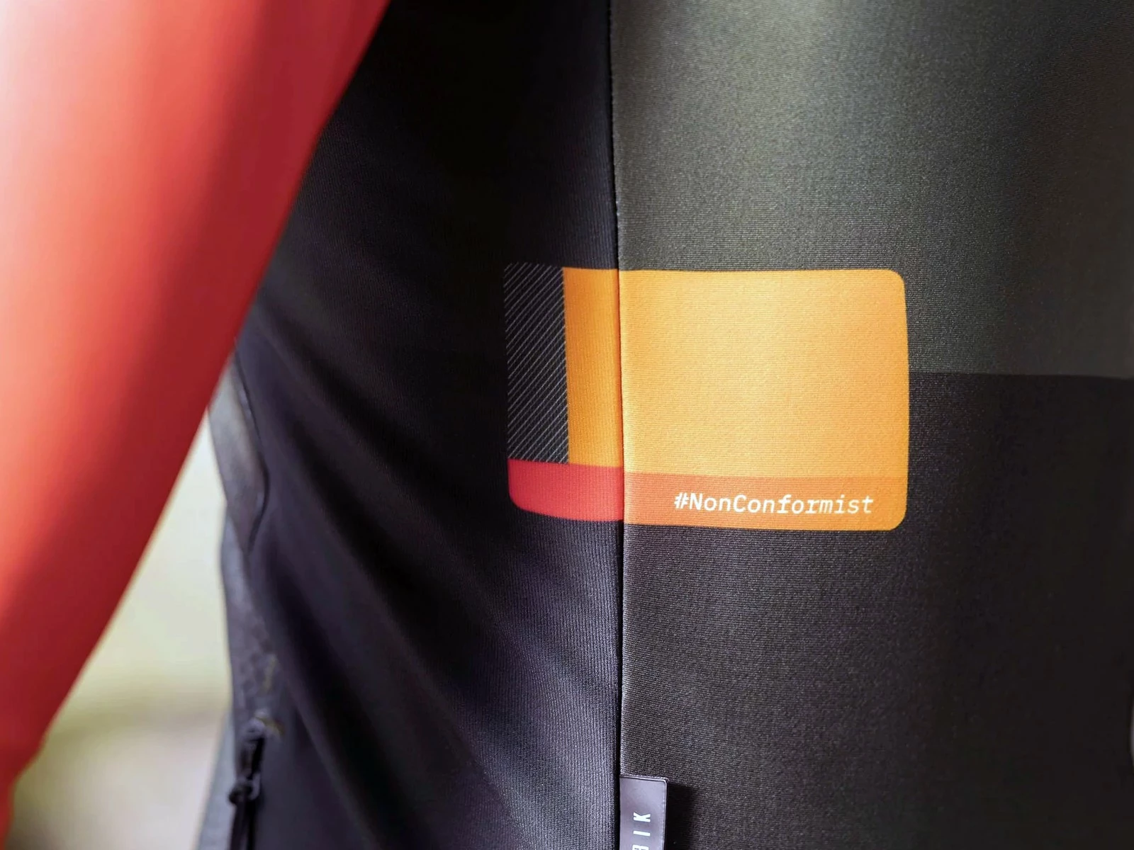 GOBIK SuperCobble Borneo Maillot Manche Longue Cold 2023 6 GOBIK SuperCobble Borneo Maillot Manche Longue Cold 2023 – Image 4